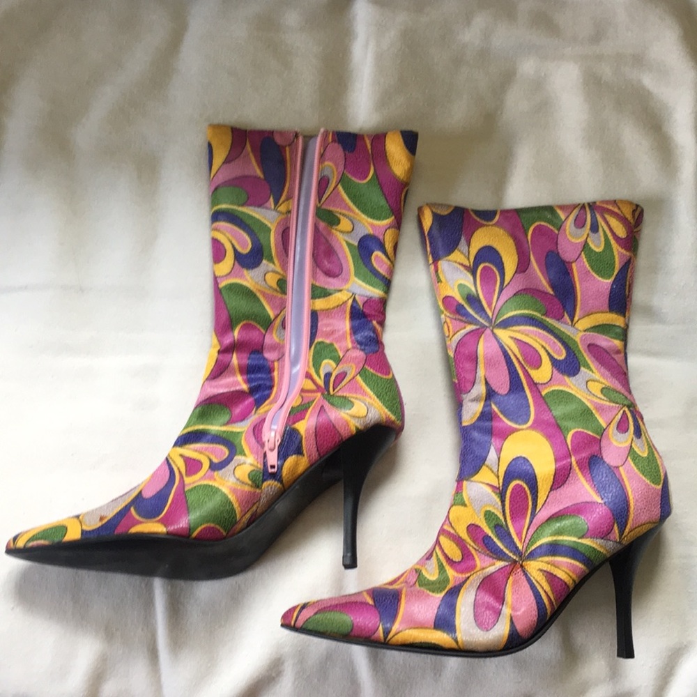 “Pucci” like patterned boots